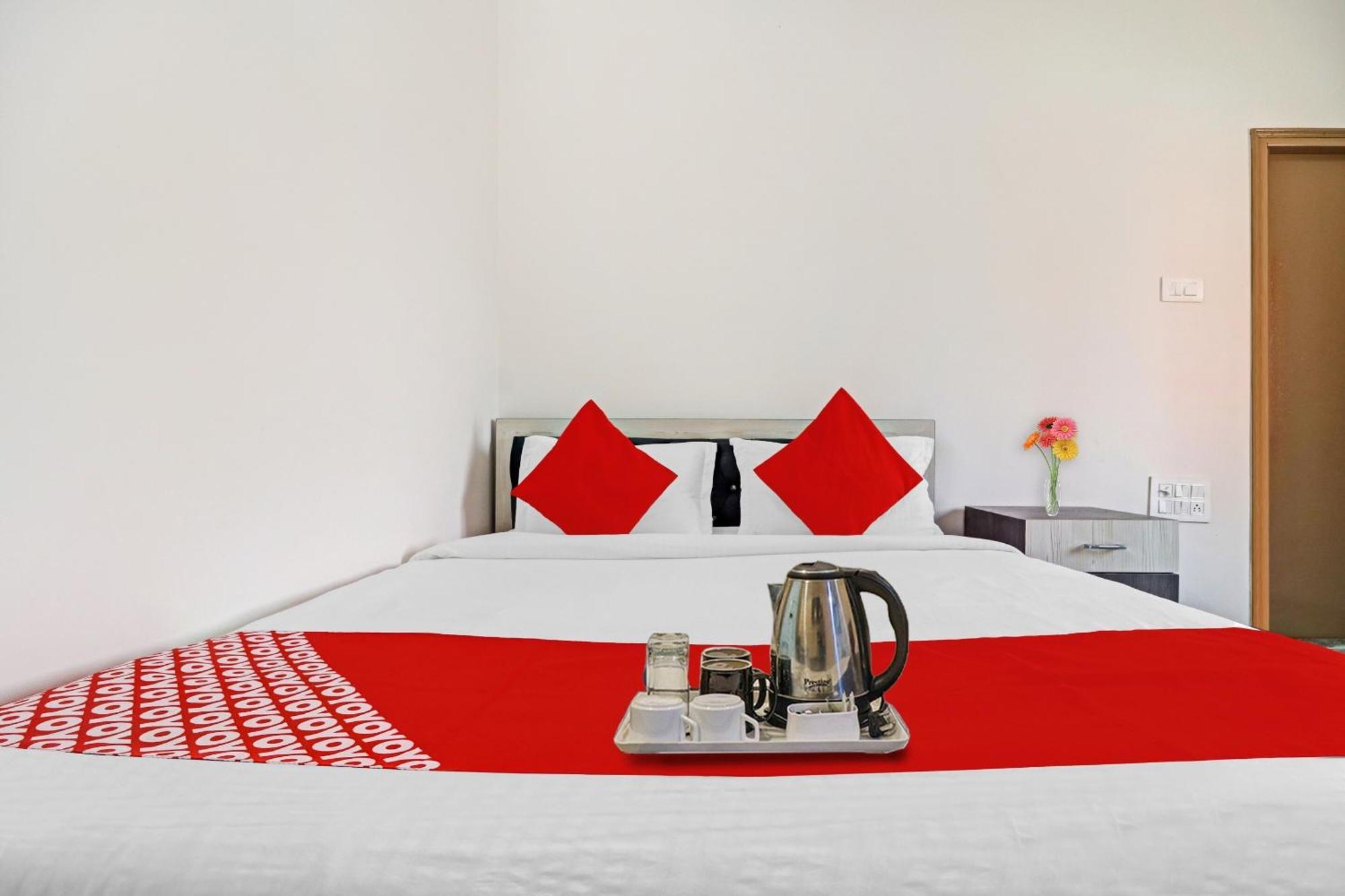 Hotel O Gs International Near Anu Wine Shop Shamshabad Exterior photo